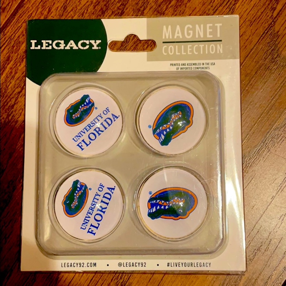 4 pack of Florida Gators Magnets